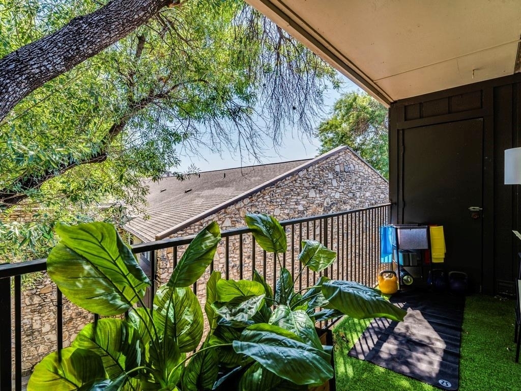 500 E Riverside Dr - Photo 17
