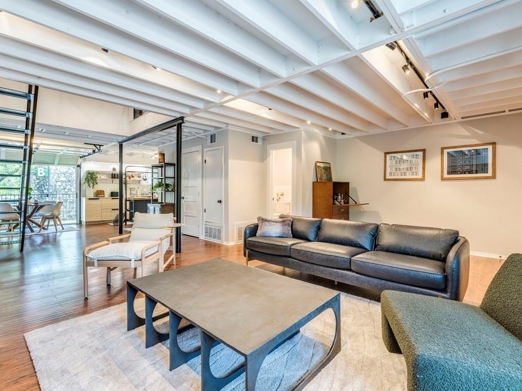 500 E Riverside Dr - Photo 5