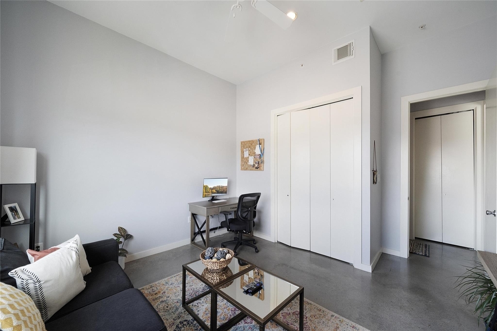 2525 S Lamar Blvd - Photo 17