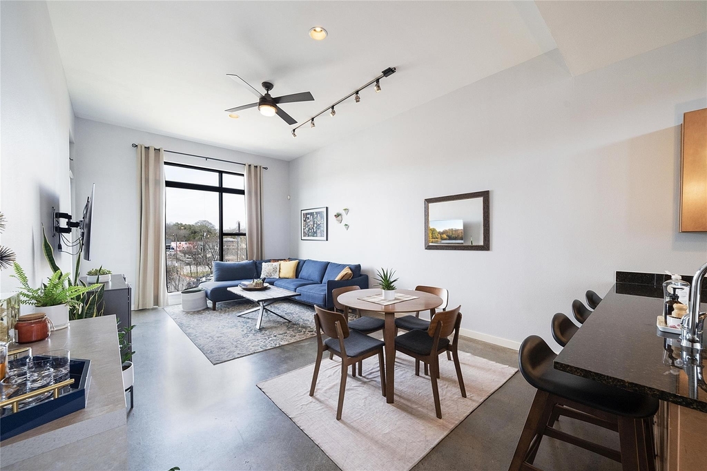 2525 S Lamar Blvd - Photo 5