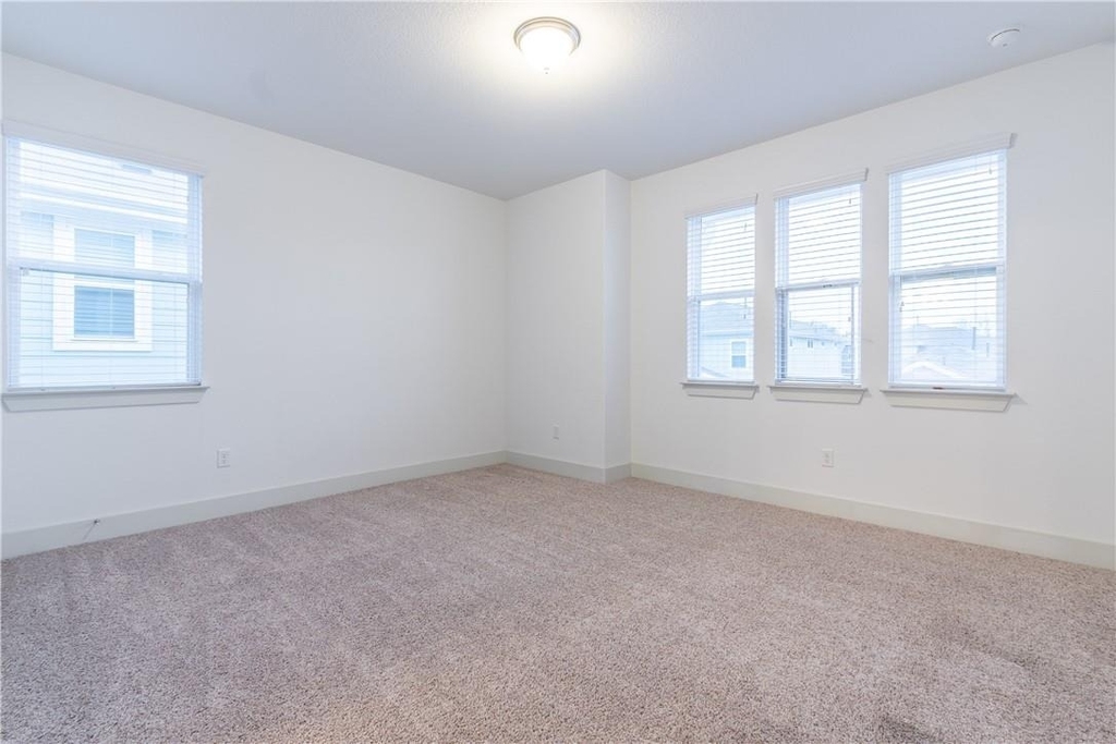 1410 Casa Dr - Photo 10