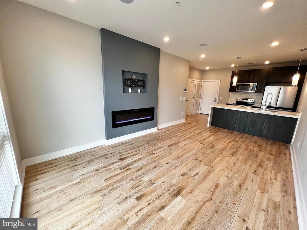 1000 W Girard Avenue - Photo 33