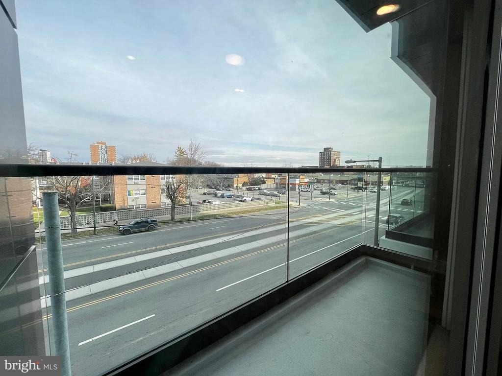 1000 W Girard Avenue - Photo 28