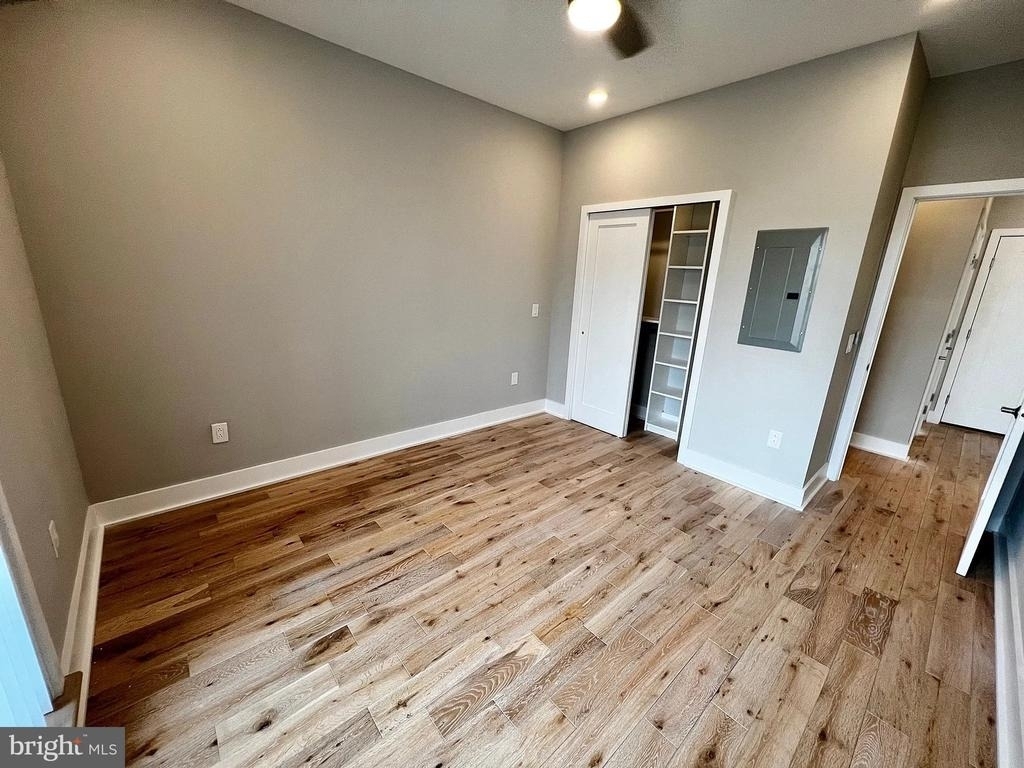 1000 W Girard Avenue - Photo 29