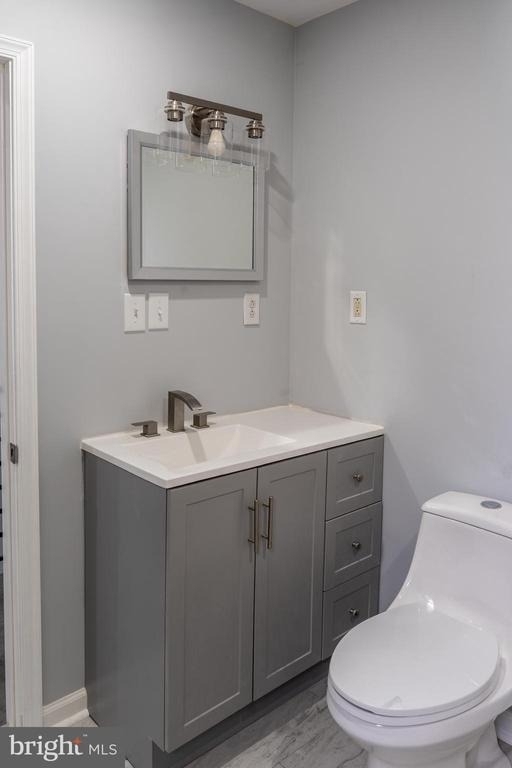 2323 Moore Street - Photo 16