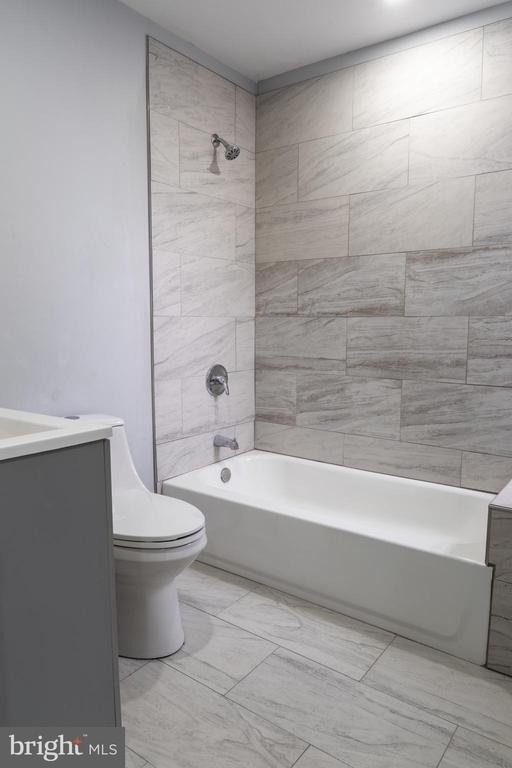 2323 Moore Street - Photo 15