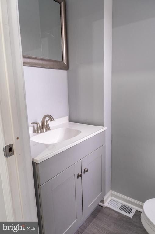 2323 Moore Street - Photo 8