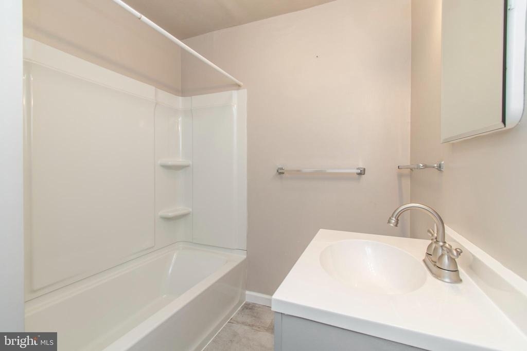 1635 Fontain Street - Photo 24