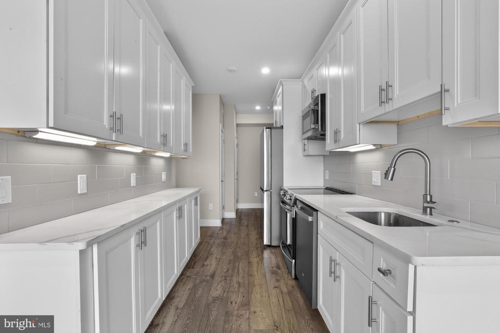 2209 N Broad Street - Photo 2