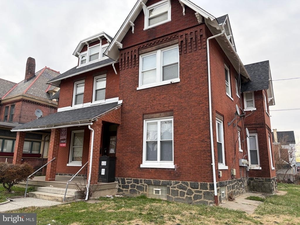 4643 Leiper Street - Photo 0