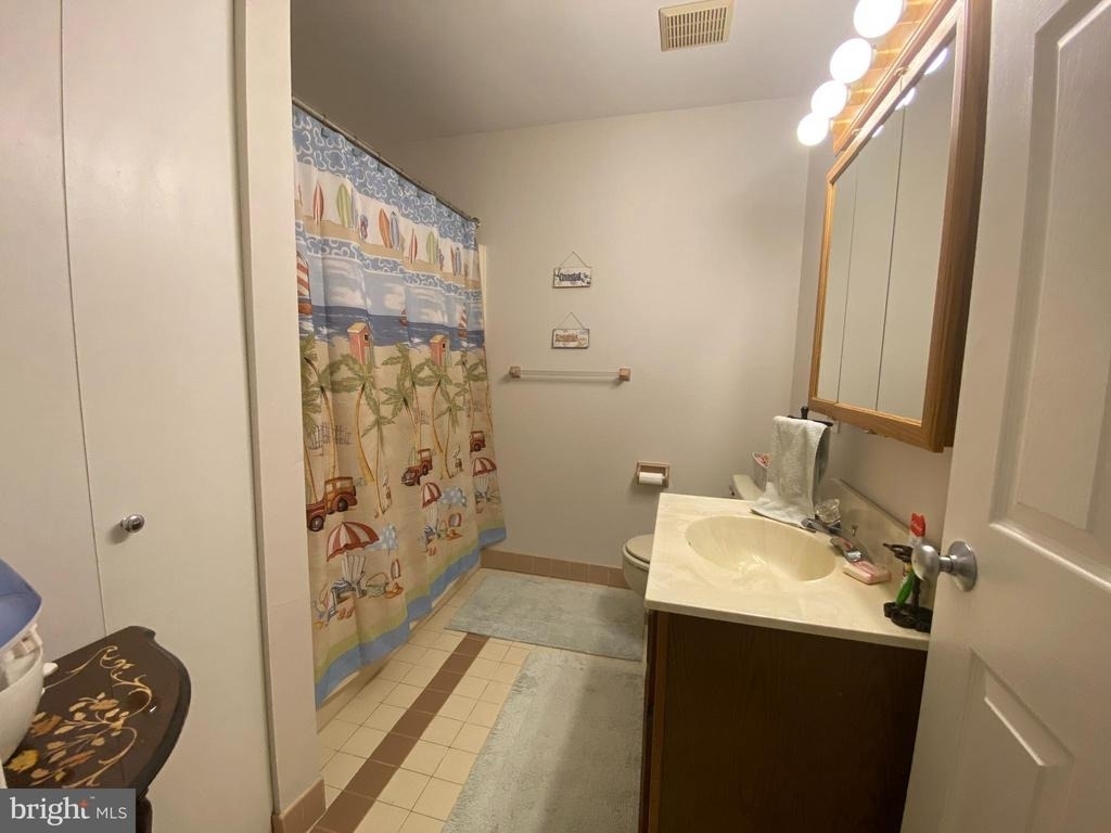 240 Valley Stream Lane - Photo 14