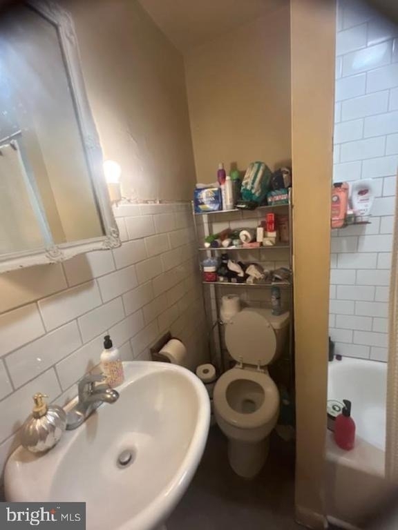 453 W Gay Street - Photo 2