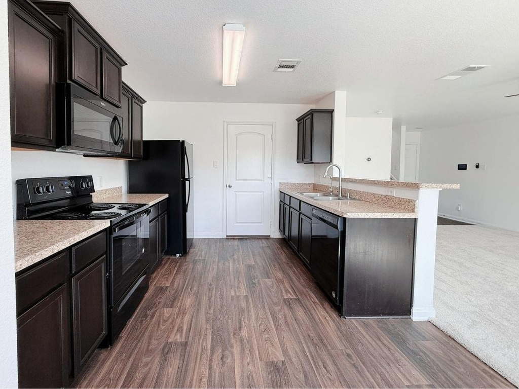 3000 Cressler Ln - Photo 11