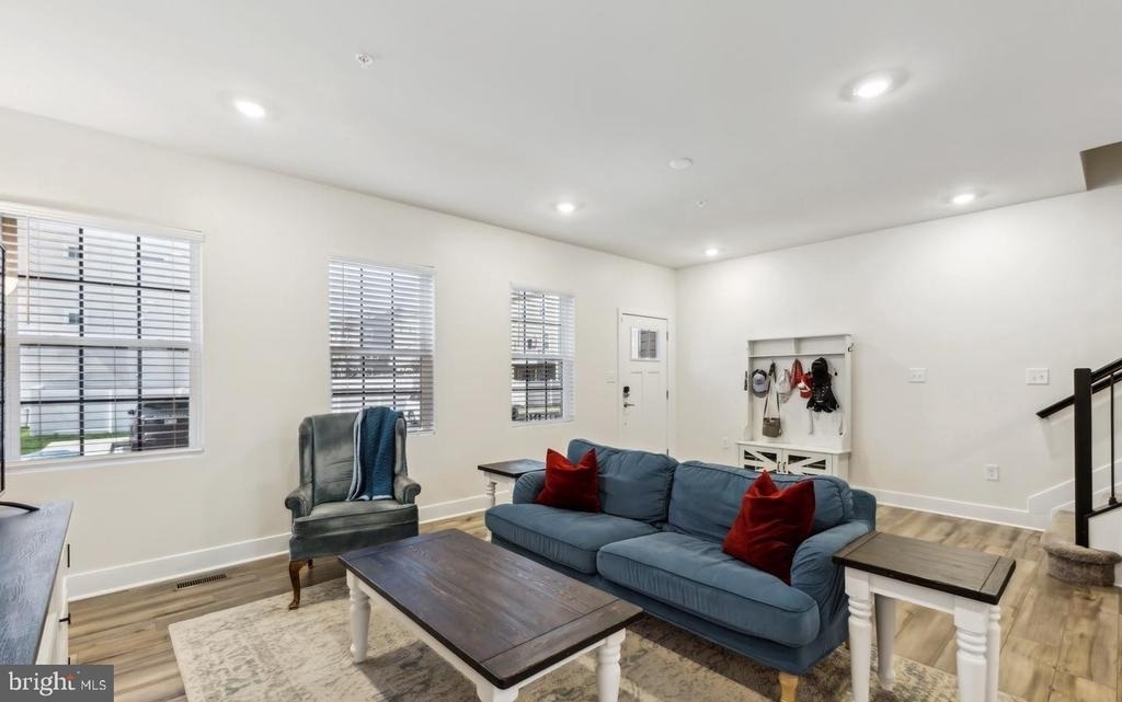 45455 Concord Way - Photo 1
