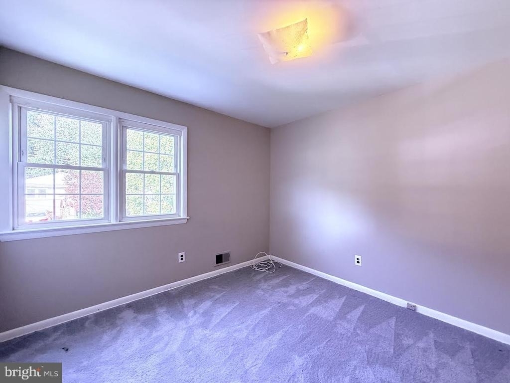 8703 34th Avenue - Photo 20