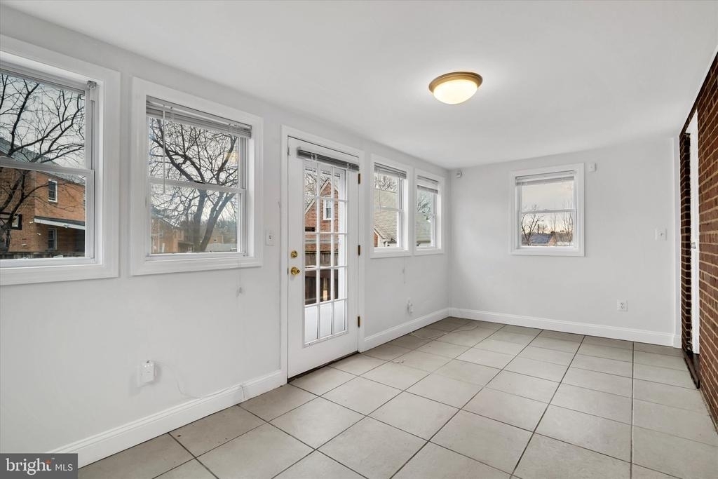 1002 Chillum Road - Photo 19