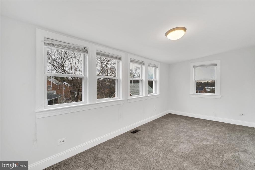 1002 Chillum Road - Photo 26