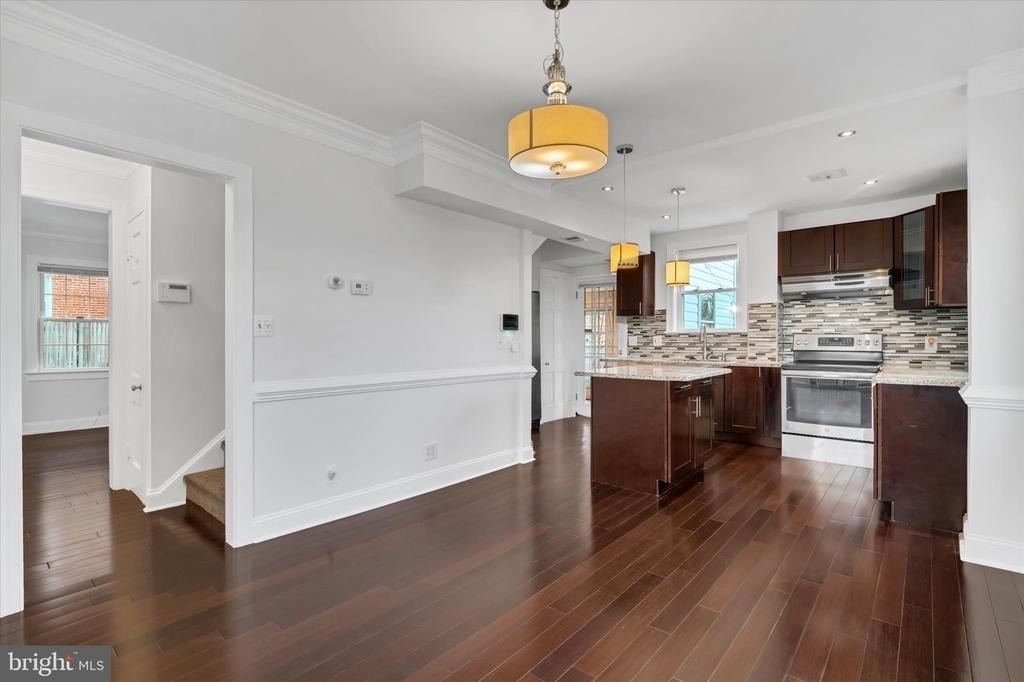 1002 Chillum Road - Photo 11