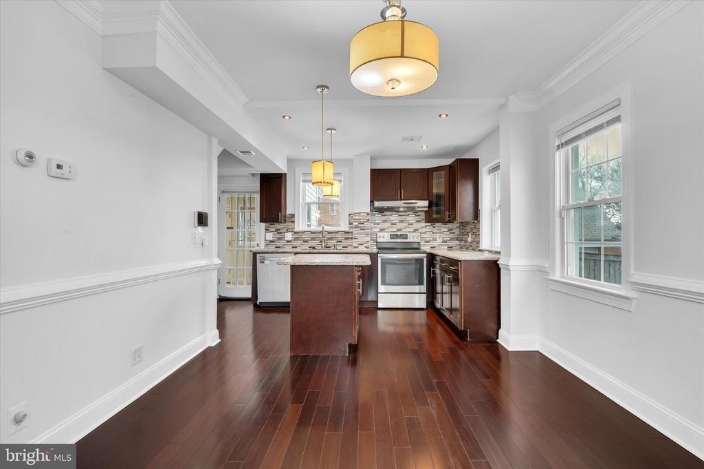 1002 Chillum Road - Photo 10