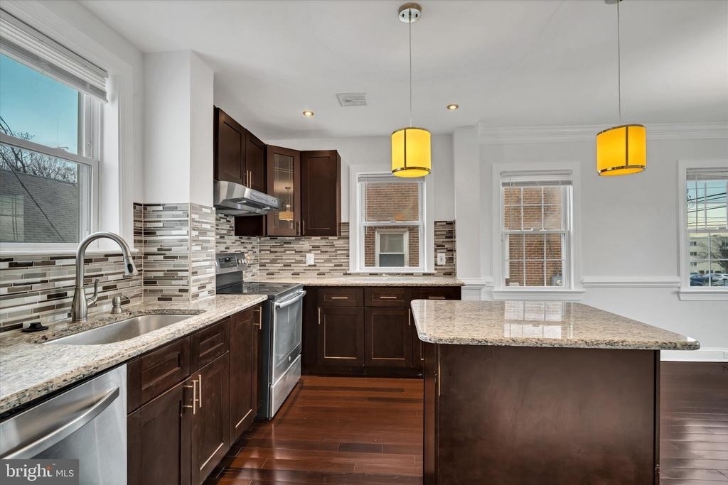 1002 Chillum Road - Photo 15