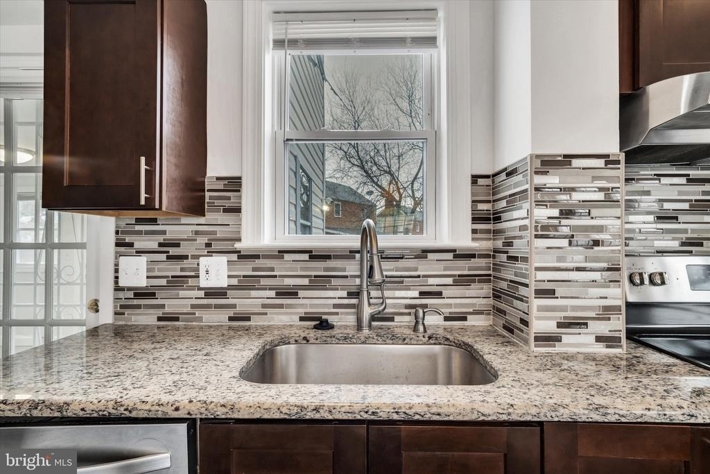 1002 Chillum Road - Photo 16