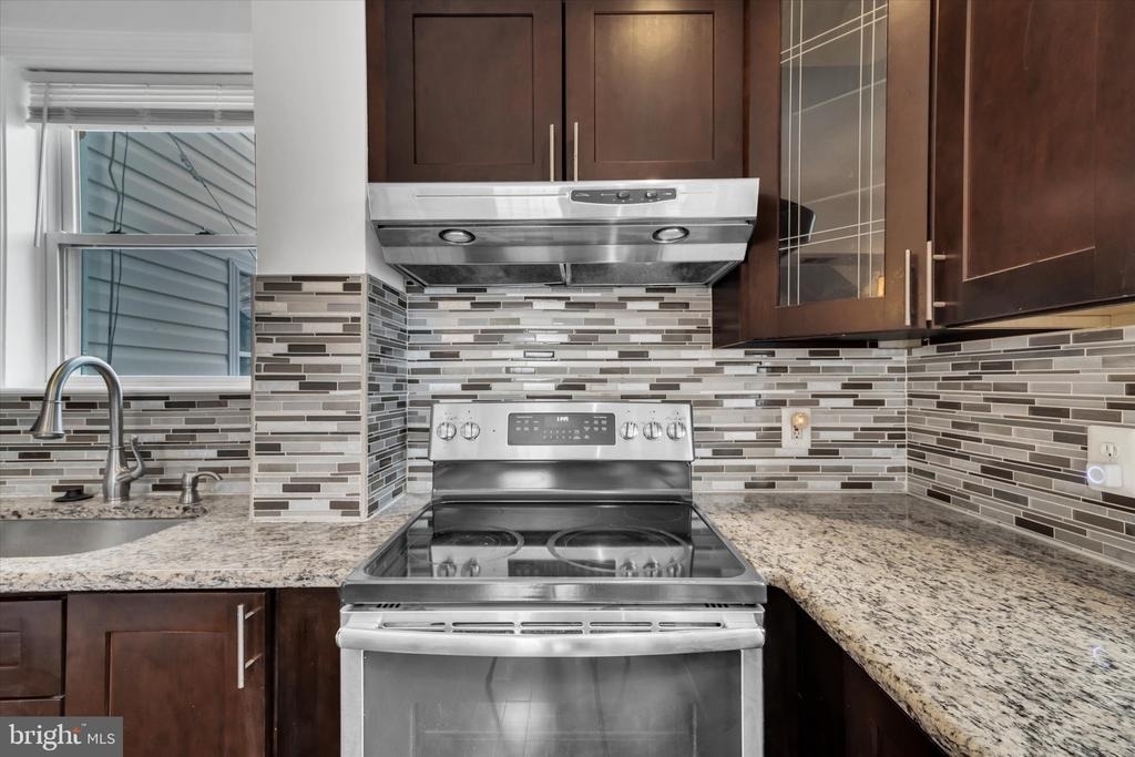 1002 Chillum Road - Photo 17
