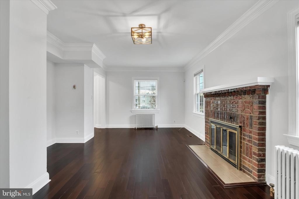 1002 Chillum Road - Photo 7