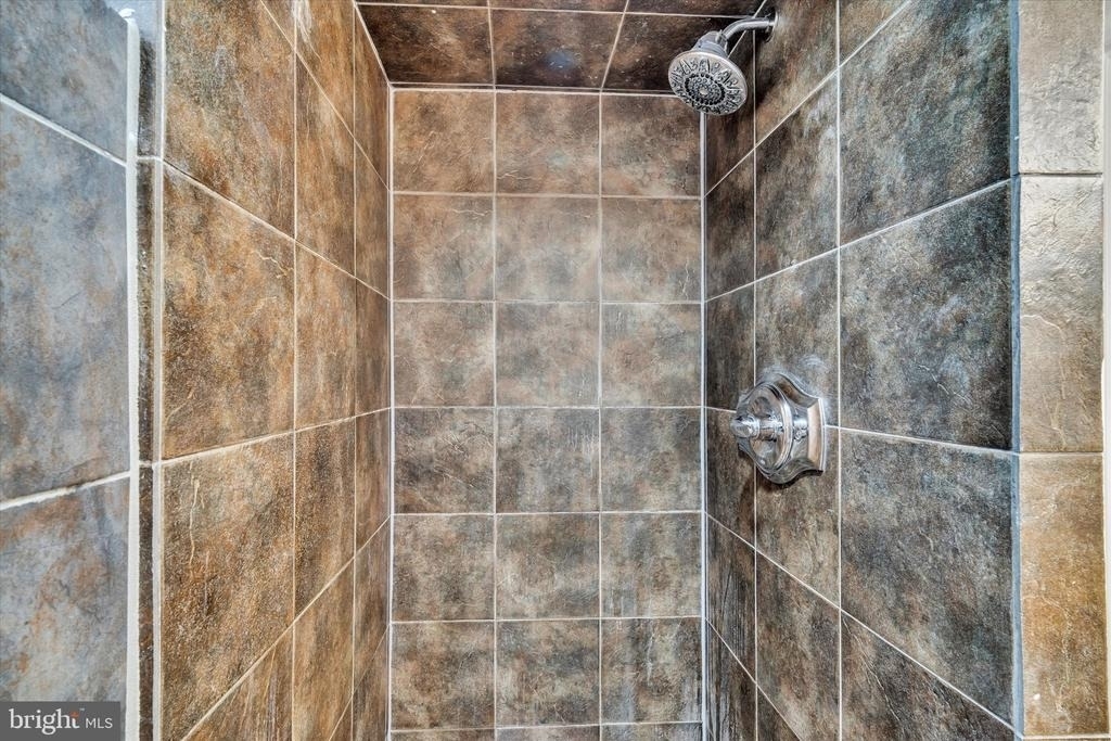 1002 Chillum Road - Photo 39