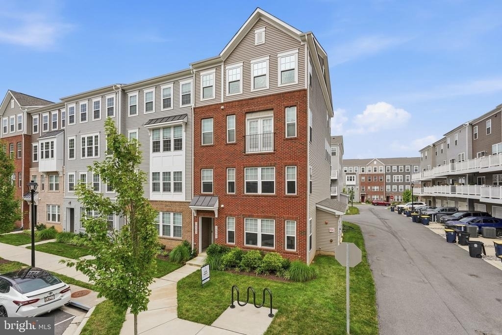 10501 John Glenn Street - Photo 1