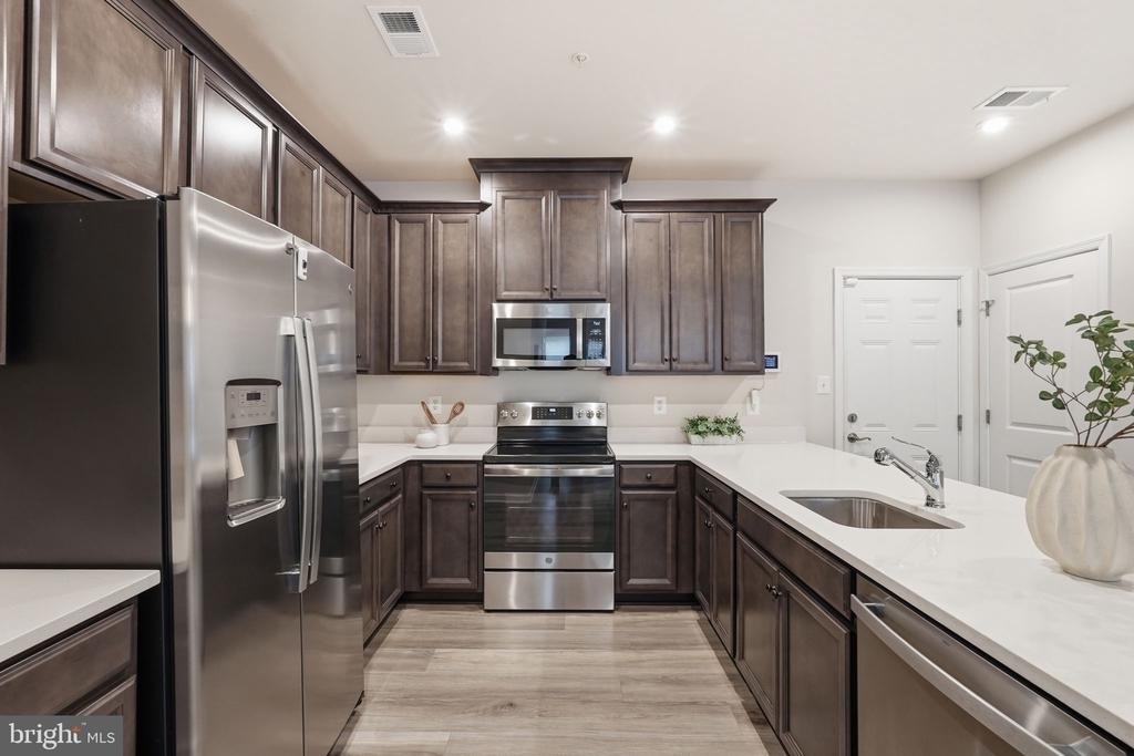 10501 John Glenn Street - Photo 11