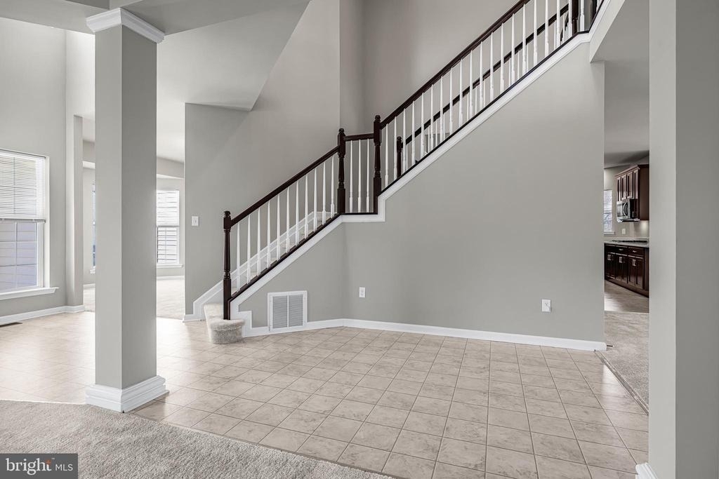 243 Wavyleaf Drive - Photo 4