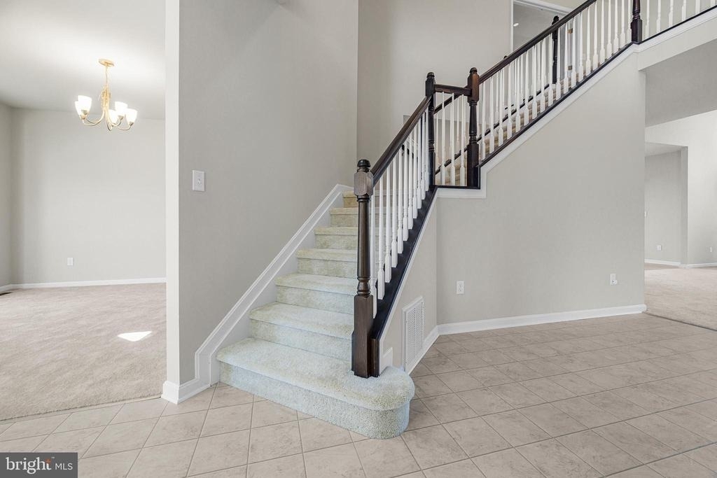 243 Wavyleaf Drive - Photo 5
