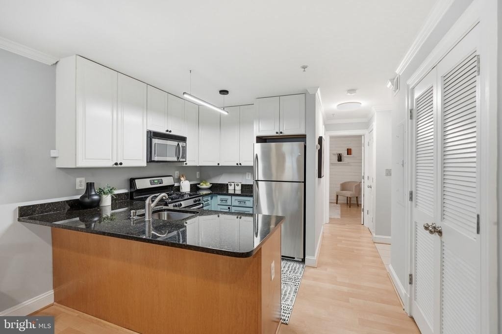 1740 18th Street Nw - Photo 8