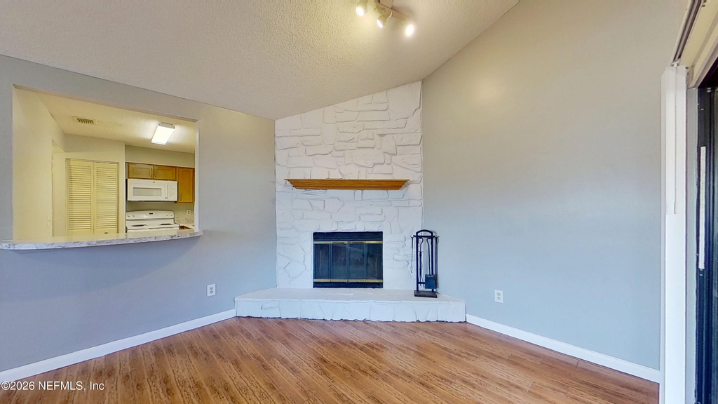 2530 Whispering Woods Boulevard - Photo 3