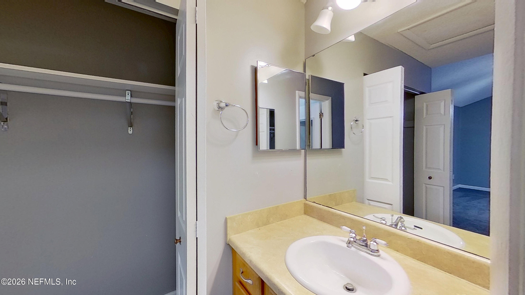 2530 Whispering Woods Boulevard - Photo 19