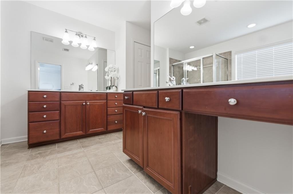 4953 Colchester Court Se - Photo 8