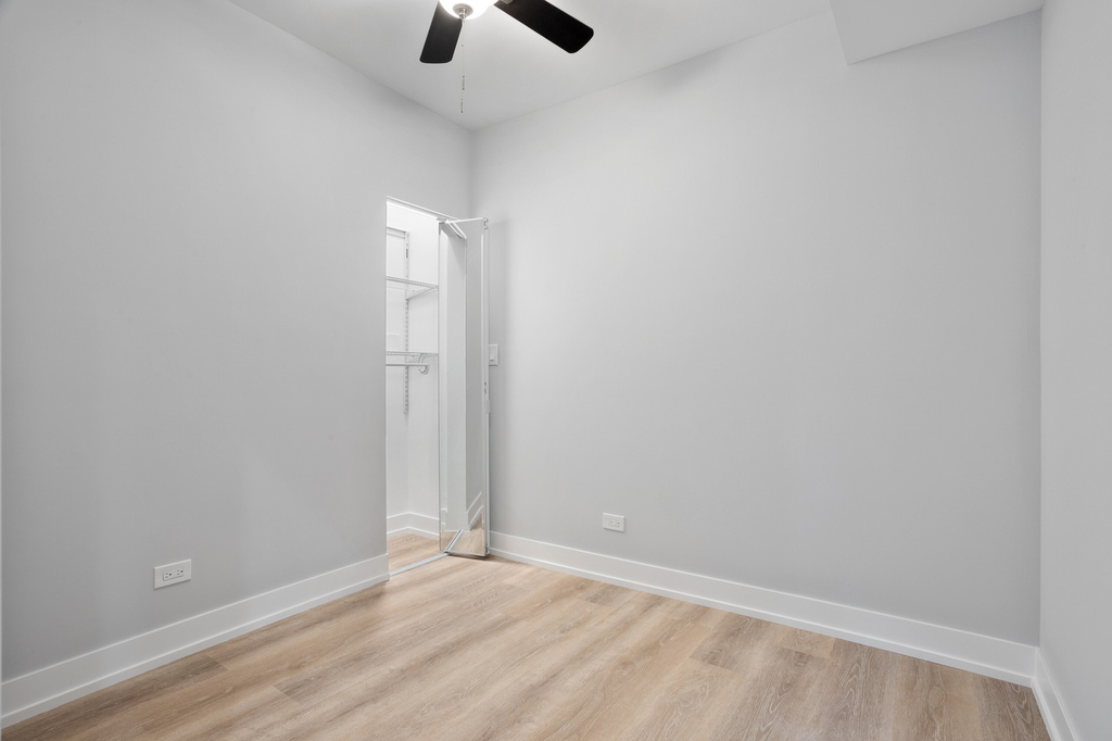 1552 W Juneway Terrace - Photo 7