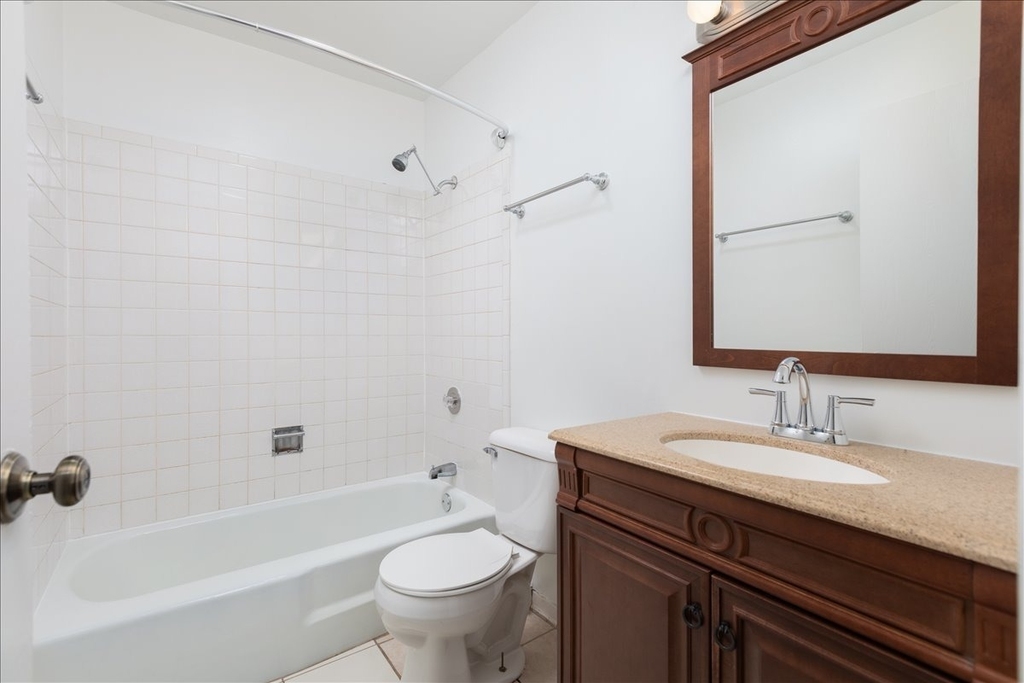 5740 East Avenue - Photo 4