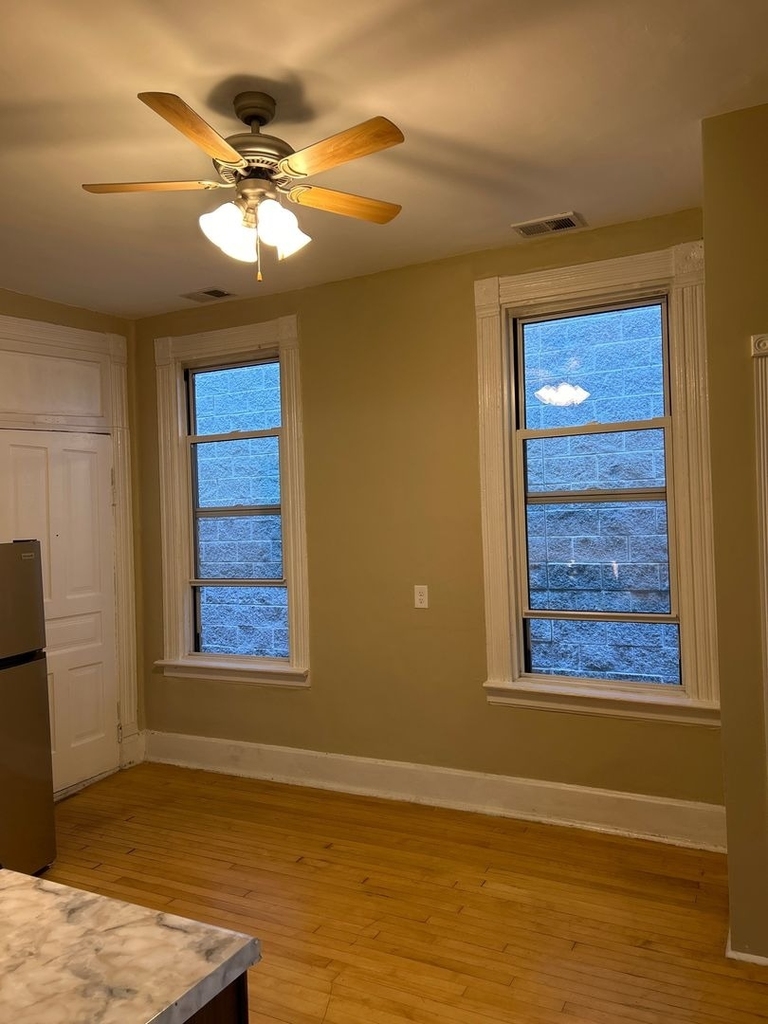 862 N Hermitage Avenue - Photo 13