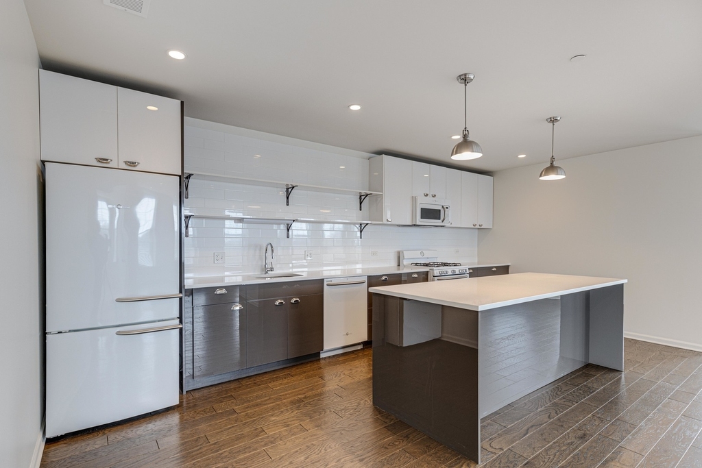 115 Lake Street - Photo 2