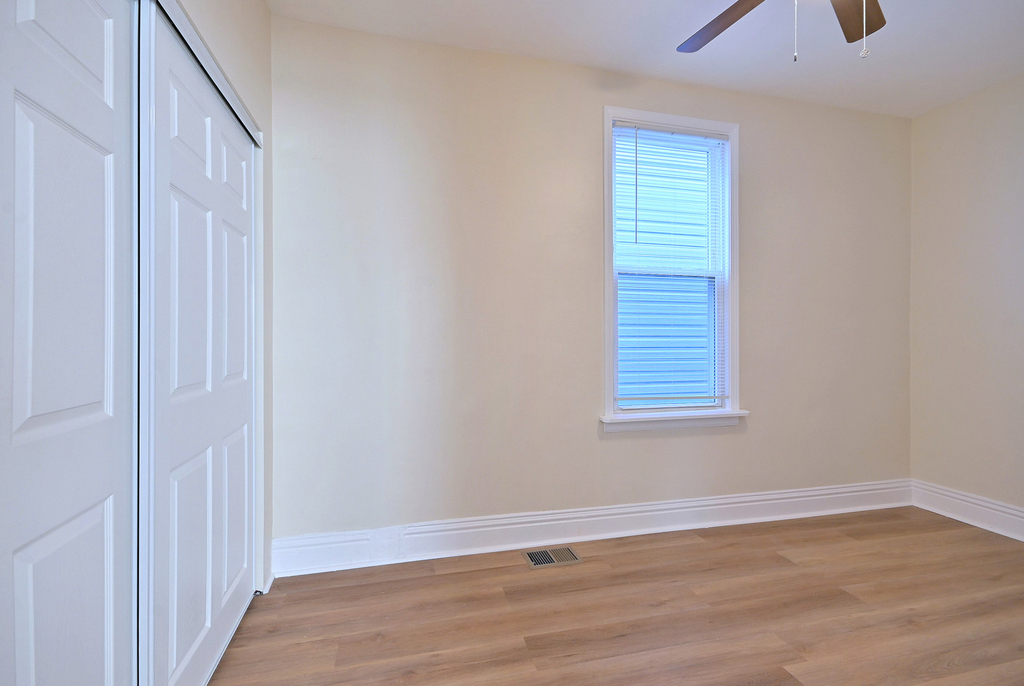 8602 S Muskegon Avenue - Photo 5