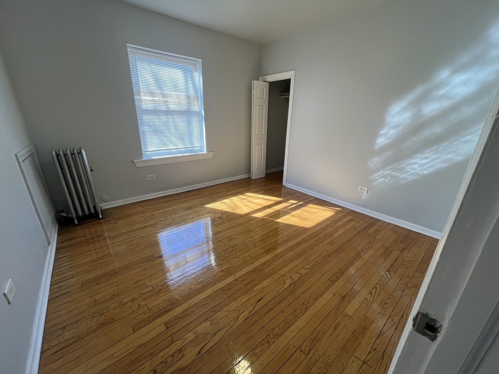 2047 E 68th Street - Photo 2