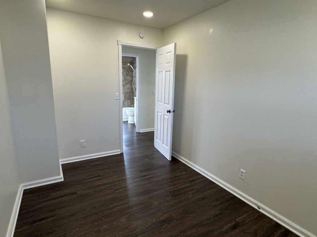 2319 Pinehurst Drive - Photo 11