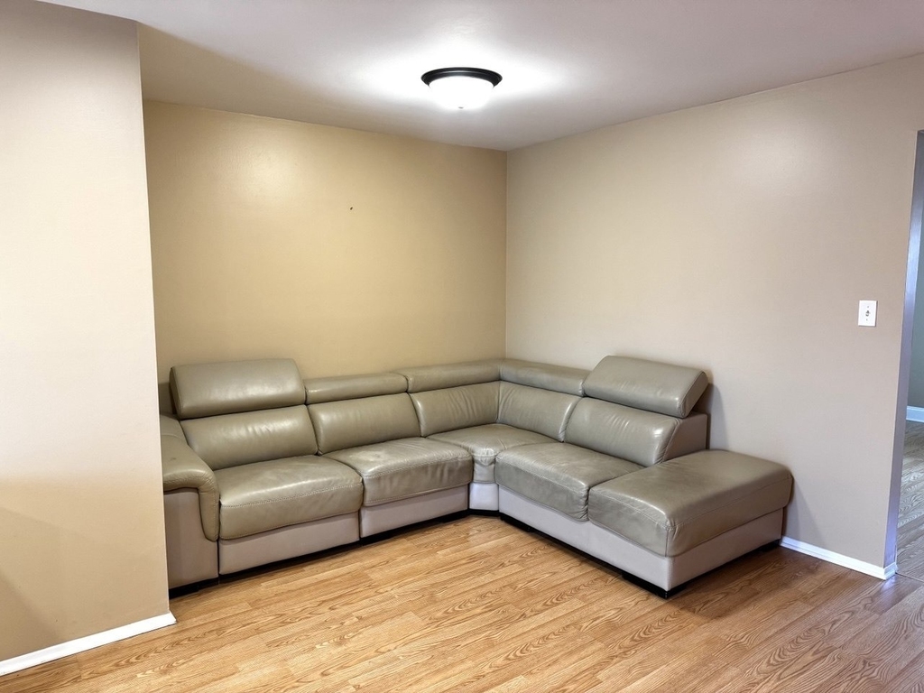 2215 Nichols Road - Photo 2