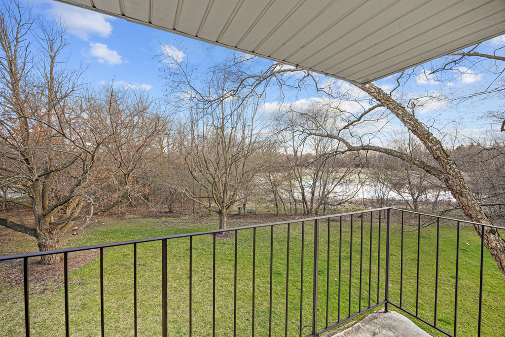 93 N Victoria Lane - Photo 10
