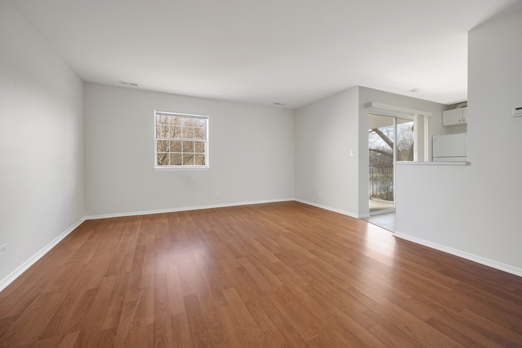 93 N Victoria Lane - Photo 1