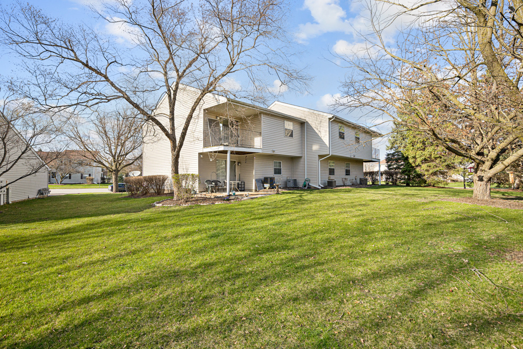 93 N Victoria Lane - Photo 16
