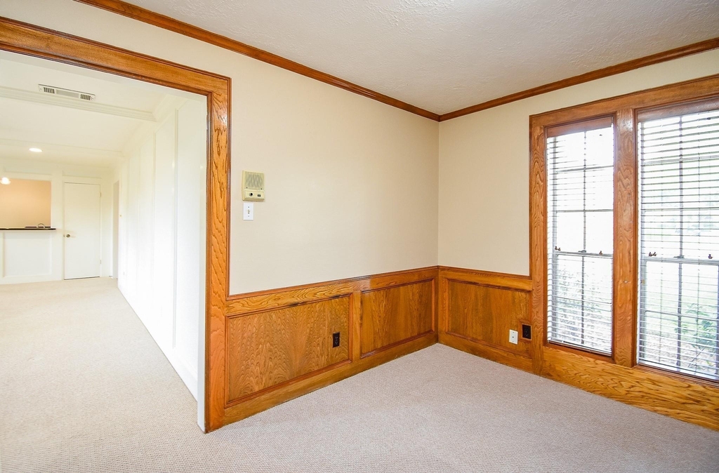 910 Shillington Drive - Photo 11