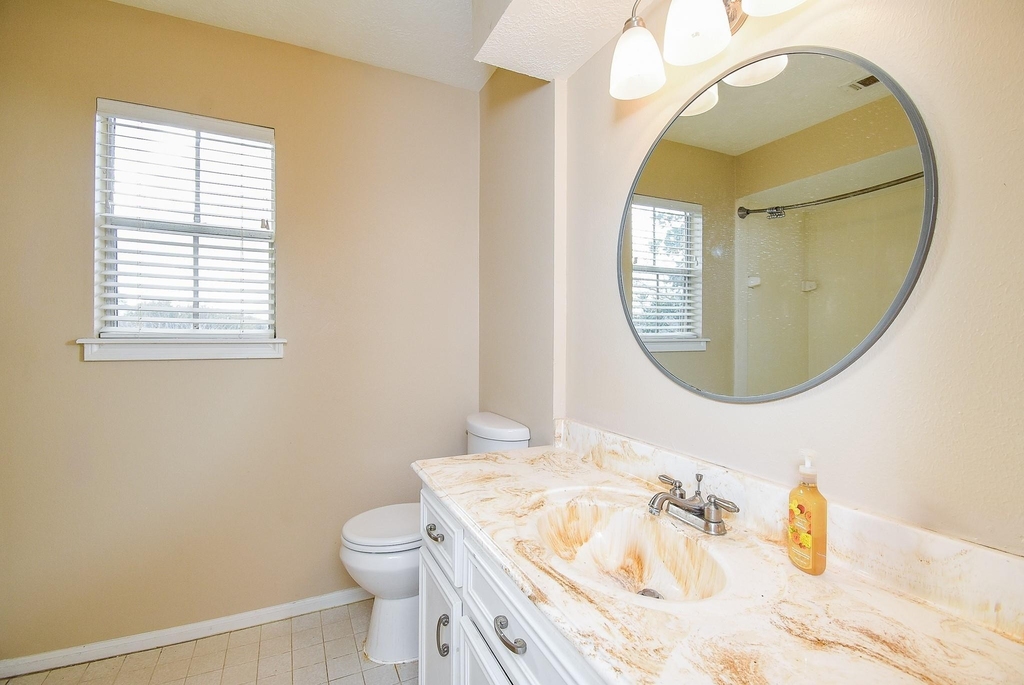 910 Shillington Drive - Photo 39