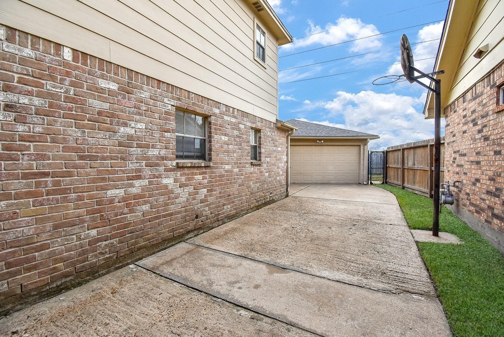 910 Shillington Drive - Photo 48
